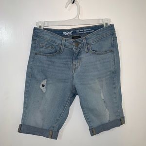 Ripped mid rise light wash jeans shorts